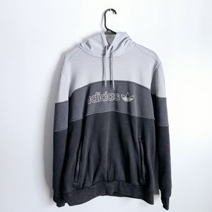 Adidas BX-20 Men's Size M Black and Gray Colorblock Trefoil Pullover Hoodie